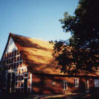 haus-jpg.jpg (23929 Byte)